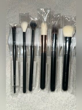 NWT Morphe 6-Piece Makeup Brush Set Random Mix M224 M510 M451 R14 M536 M523
